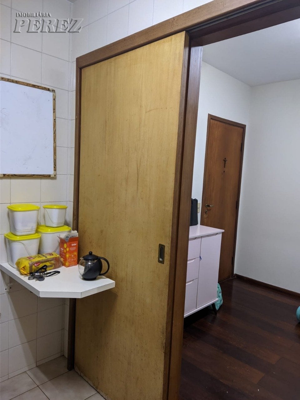 Apartamento à venda no Edifício Ibiúna - Centro de Londrina