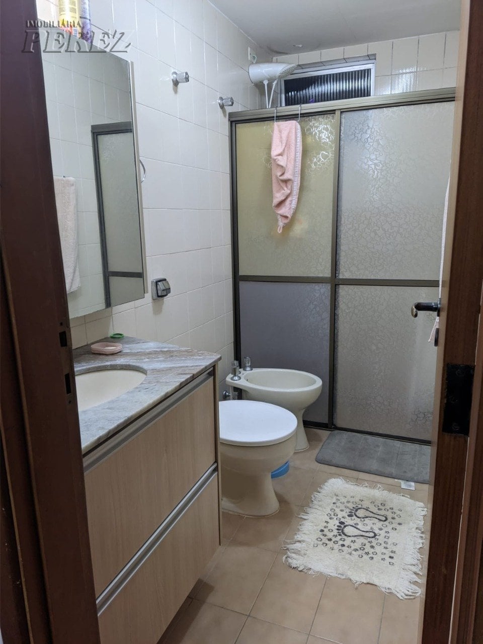 Apartamento à venda no Edifício Ibiúna - Centro de Londrina