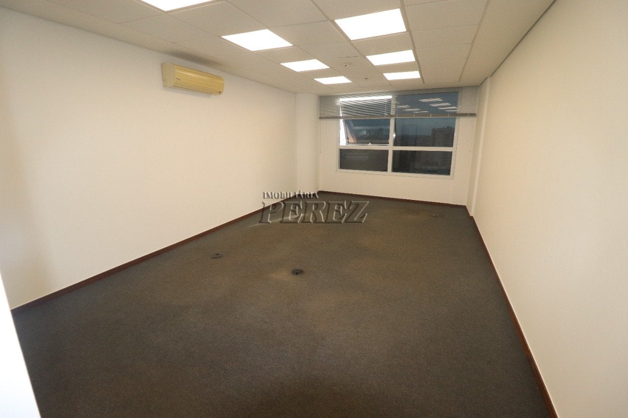 Sala comercial à venda e locação no Edifício Eurocenter na Av. Higienópolis - Centro de Londrina