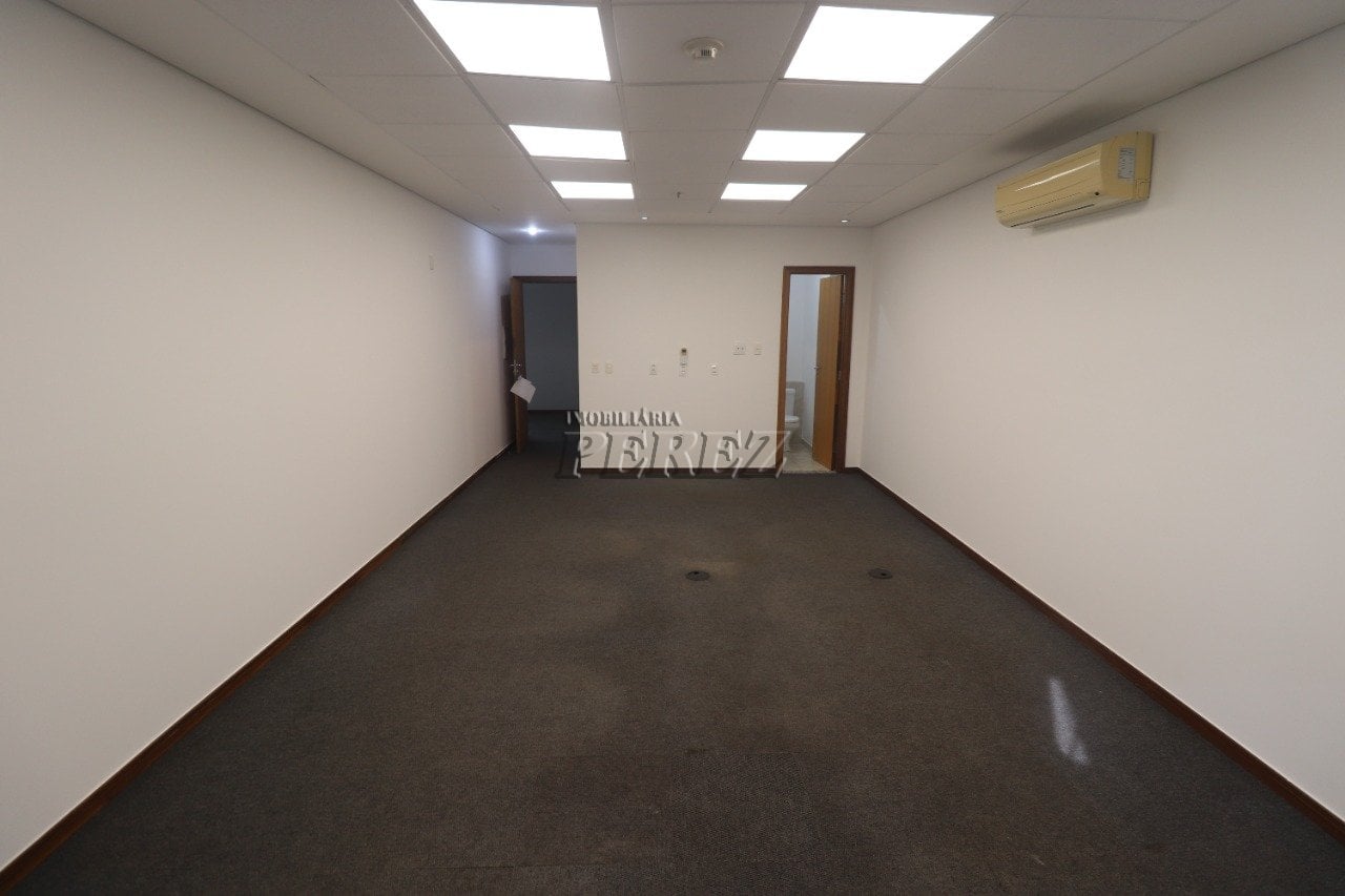 Sala comercial à venda e locação no Edifício Eurocenter na Av. Higienópolis - Centro de Londrina