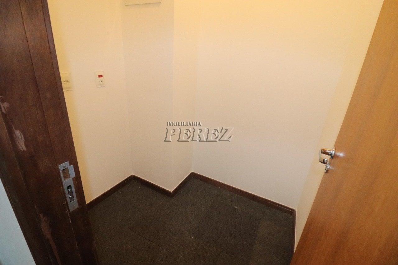 Sala comercial à venda e locação no Edifício Eurocenter na Av. Higienópolis - Centro de Londrina