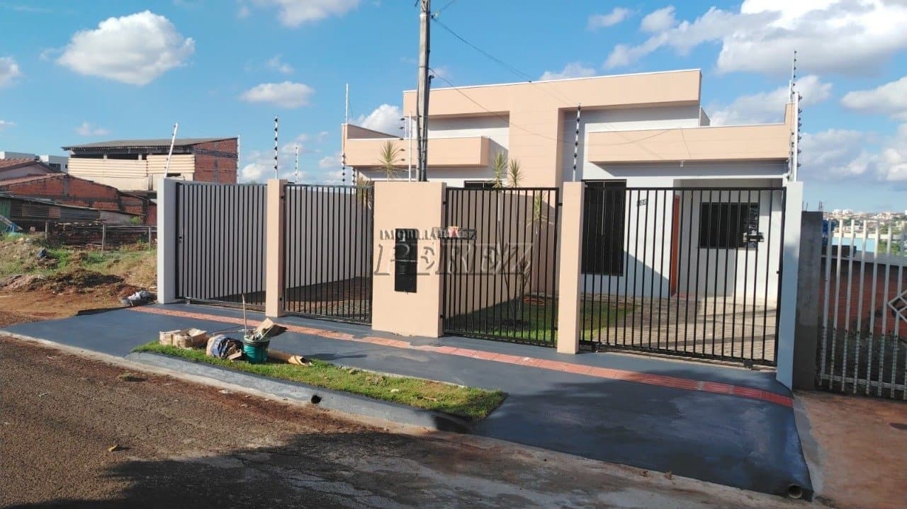 Casa à venda no Colinas, região oeste de Londrina