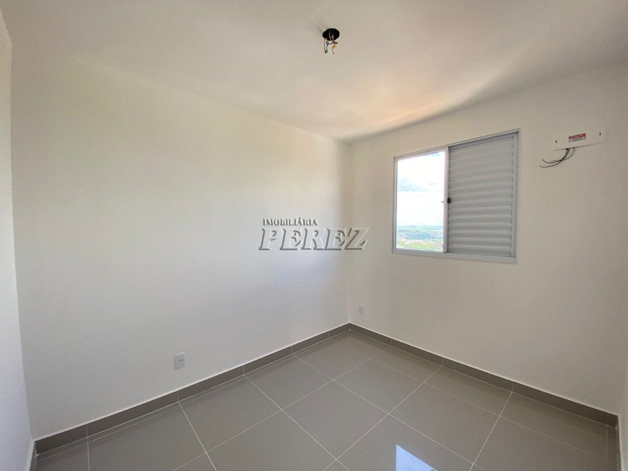Apartamento para alugar no Acquaville na região leste de Londrina - Residencial Laguna Malaga