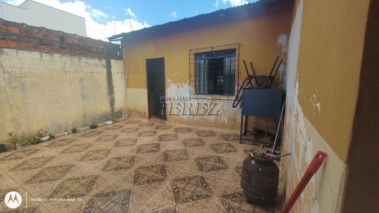Casa à venda no Jardim Marumbi na região leste de Londrina