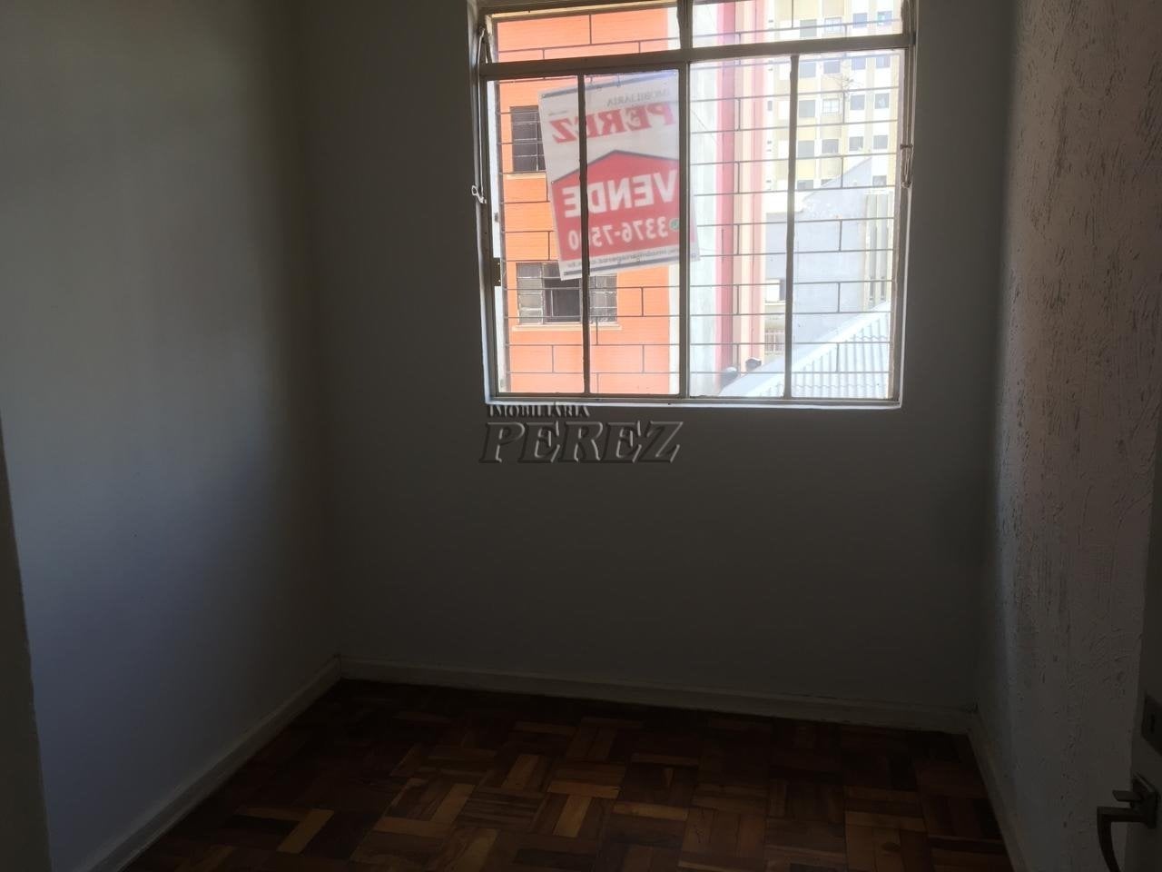 Apartamento à venda no Condomínio Centro Comercial Londrina - Centro de Londrina
