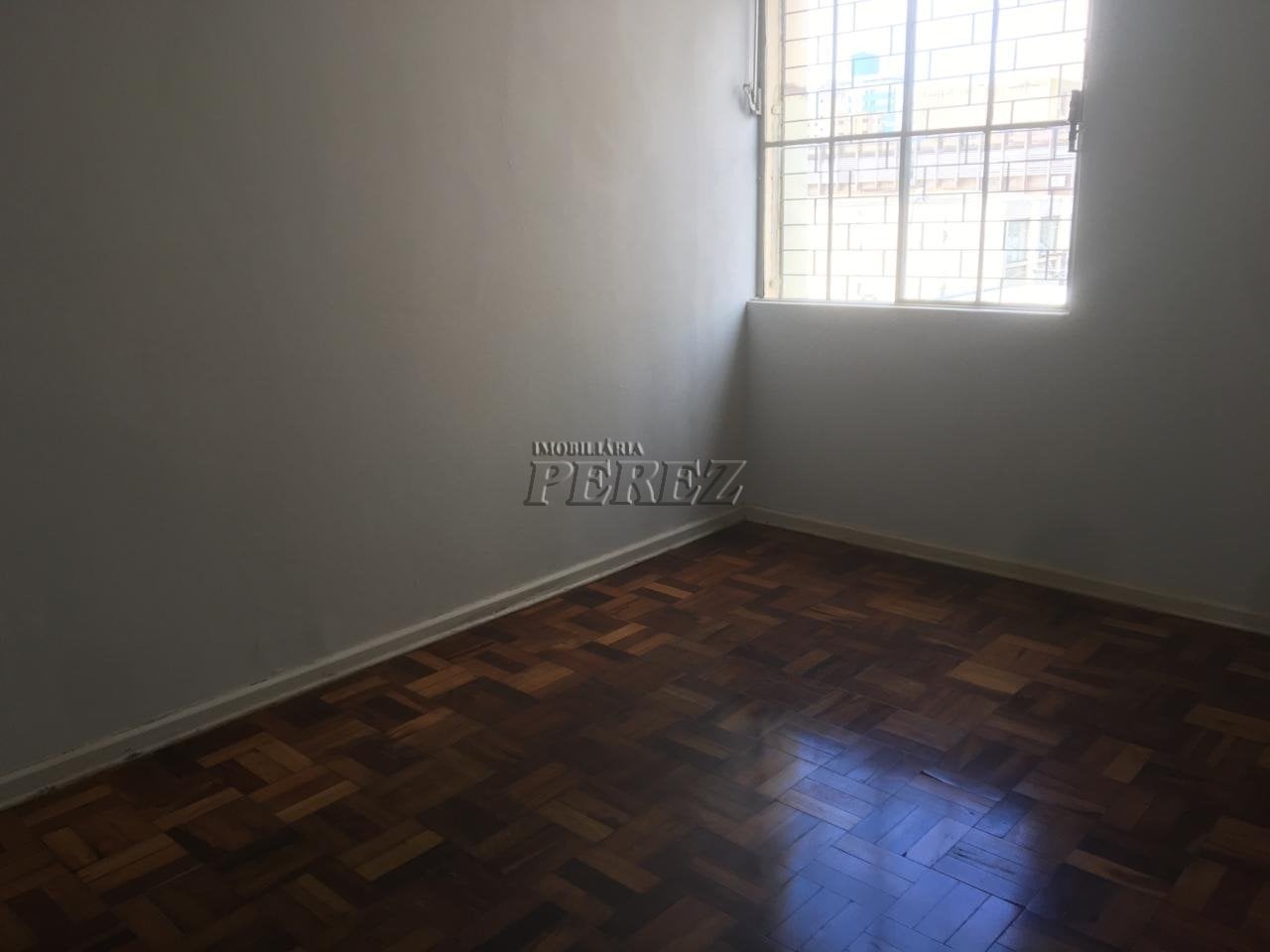 Apartamento à venda no Condomínio Centro Comercial Londrina - Centro de Londrina