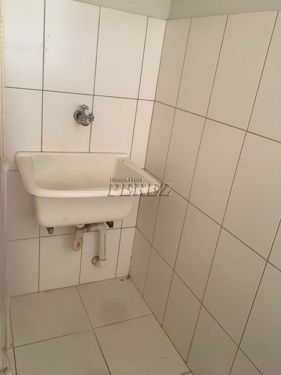 Apartamento à venda no Condomínio Centro Comercial Londrina - Centro de Londrina