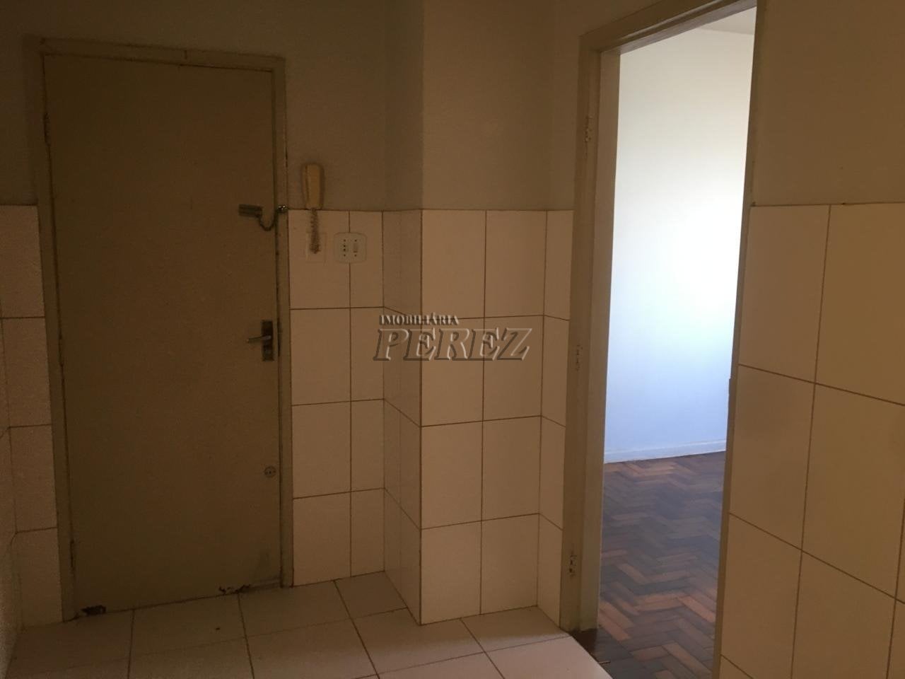 Apartamento à venda no Condomínio Centro Comercial Londrina - Centro de Londrina
