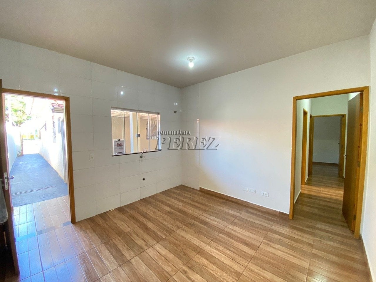 Casa para alugar na região leste de Londrina, Rua Inhambu.