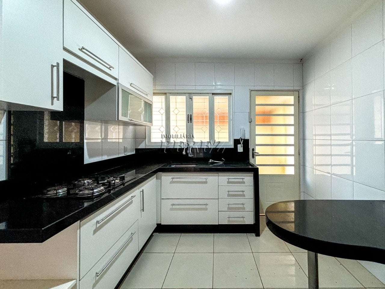 Casa para alugar na região sul de Londrina - José Bastos de Almeida