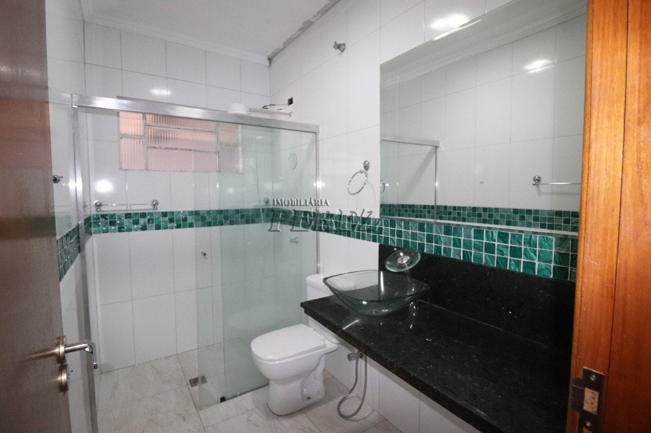 Casa à venda na região leste de Londrina - Califórnia