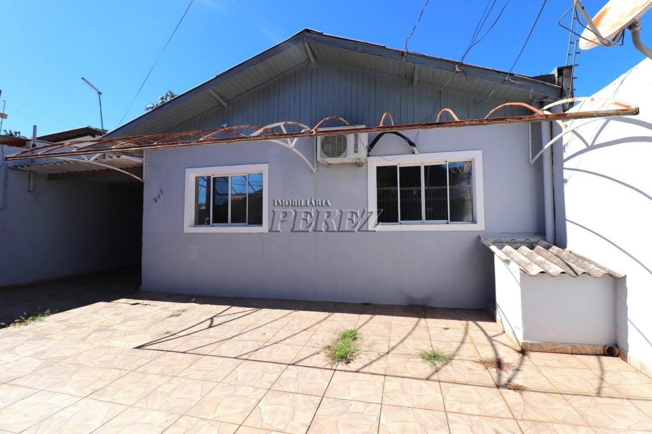 Casa à venda na região leste de Londrina - Califórnia