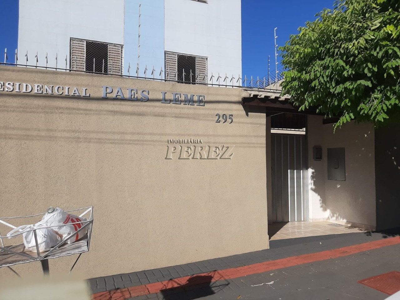 Apartamento à venda e locação no Residencial Paes Leme região central de londrina