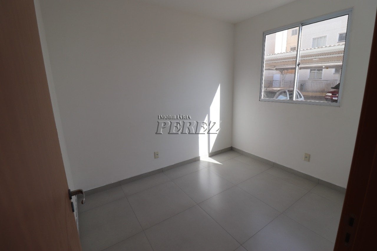 Apartamento para alugar no Spazio La Traviata, região oeste de Londrina.