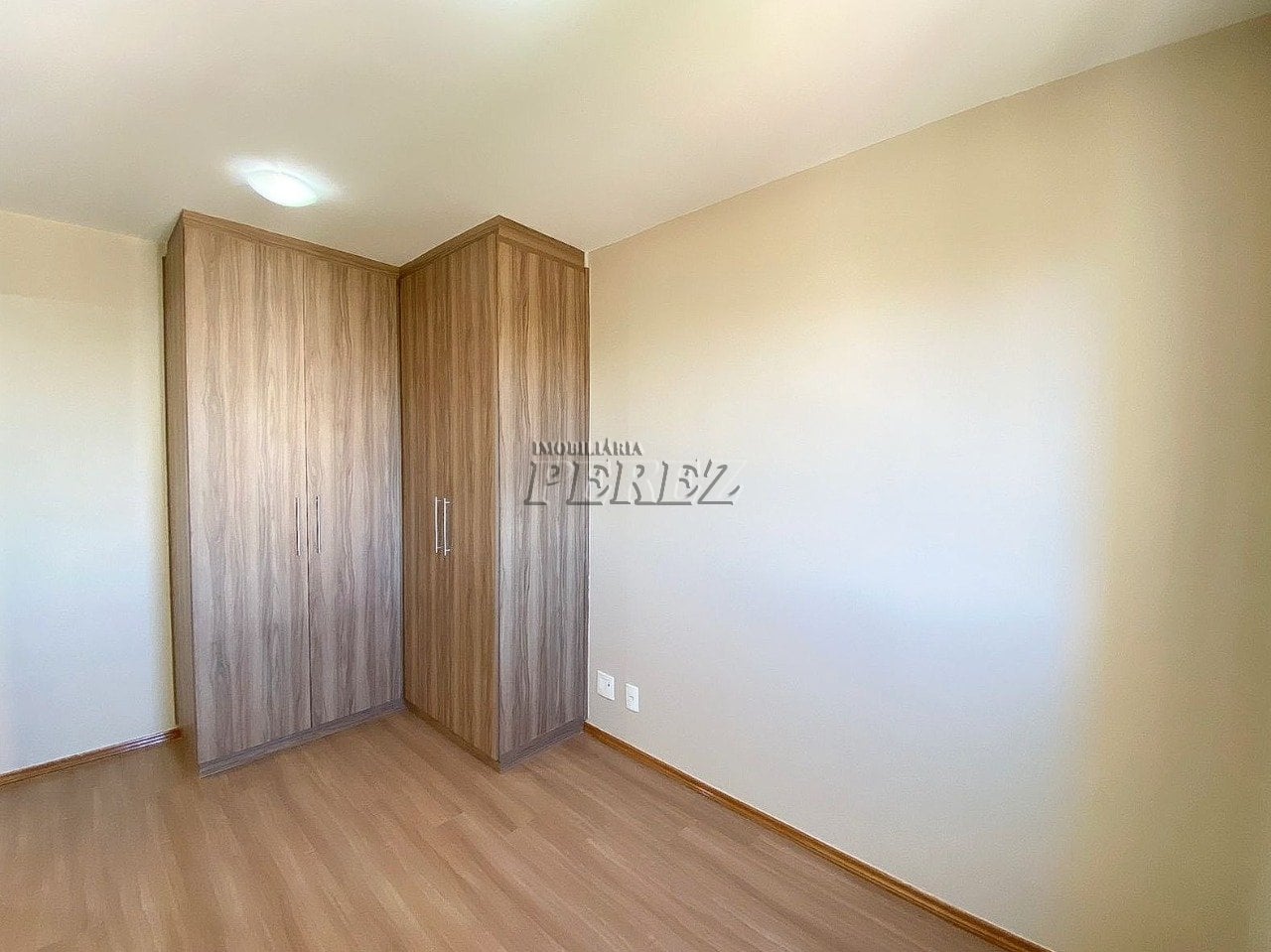 Apartamento a venda entre a Gleba Palhano e Nova Prochet