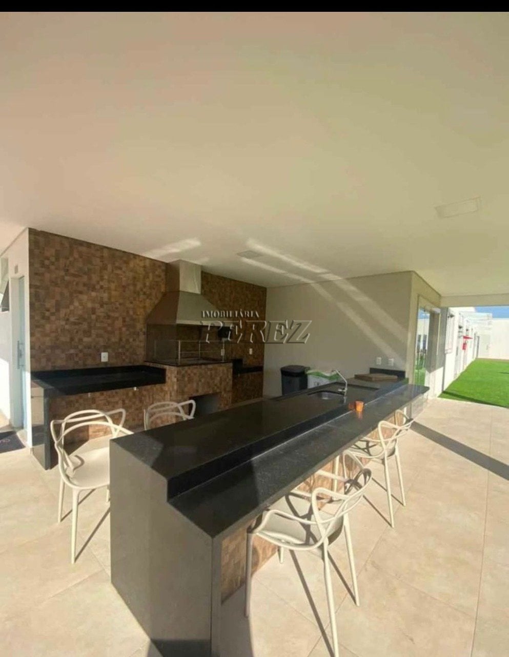 Apartamento à venda na região oeste de Londrina - Condomínio La Savona.