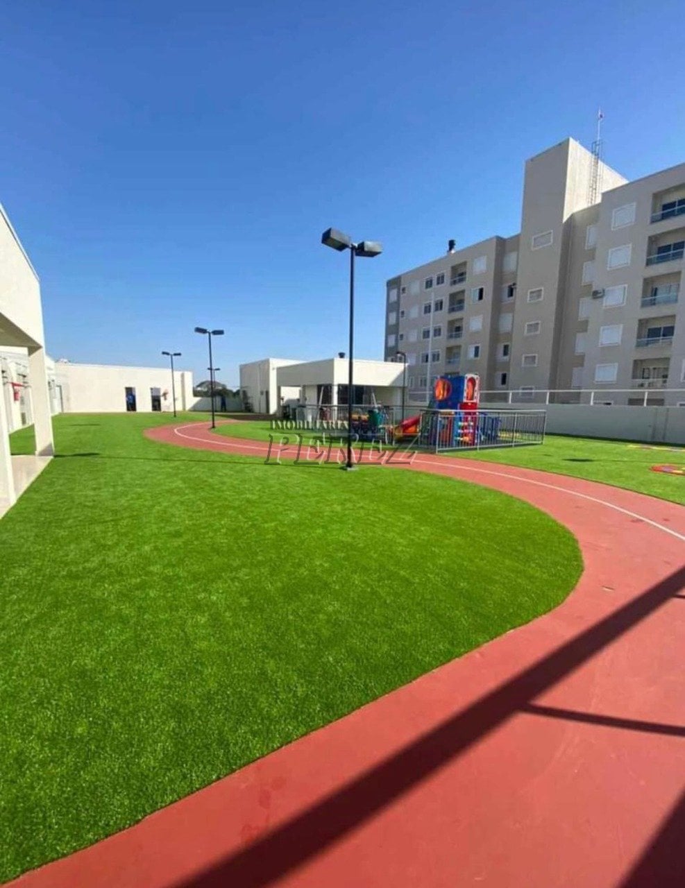 Apartamento à venda na região oeste de Londrina - Condomínio La Savona.