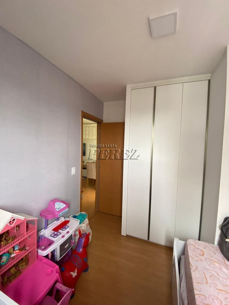 Apartamento à venda na região oeste de Londrina - Condomínio La Savona.