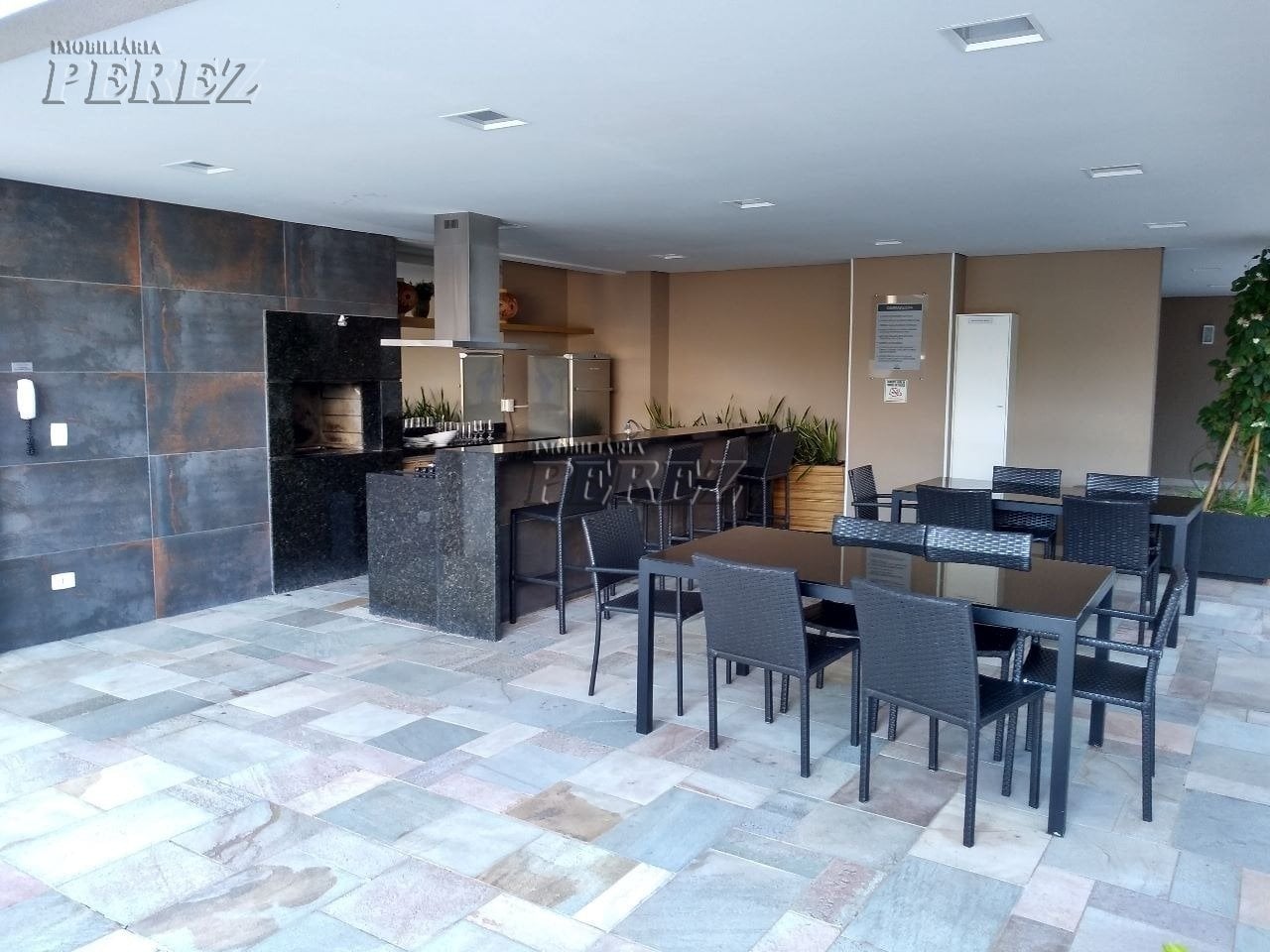 Apartamento para alugar no centro de Londrina, Edifício Aruak.