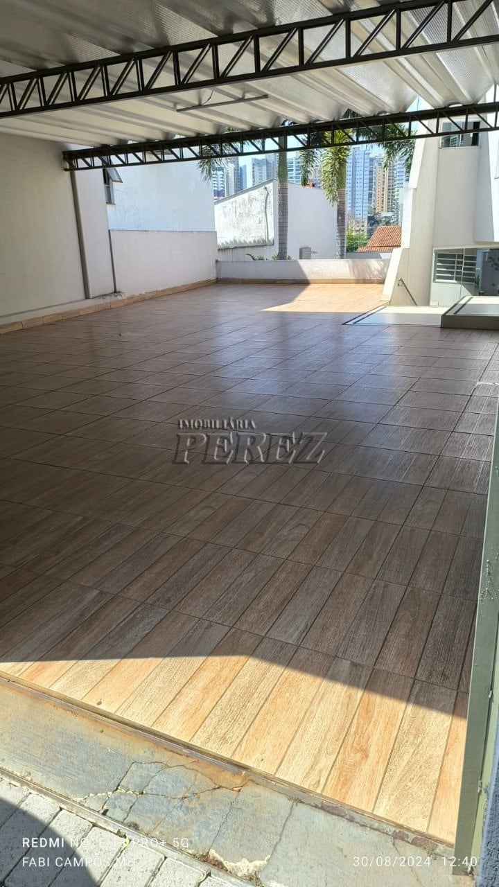 Sobrado de Alto Padrão à Venda no Jardim Quebec - Zona Oeste de Londrina