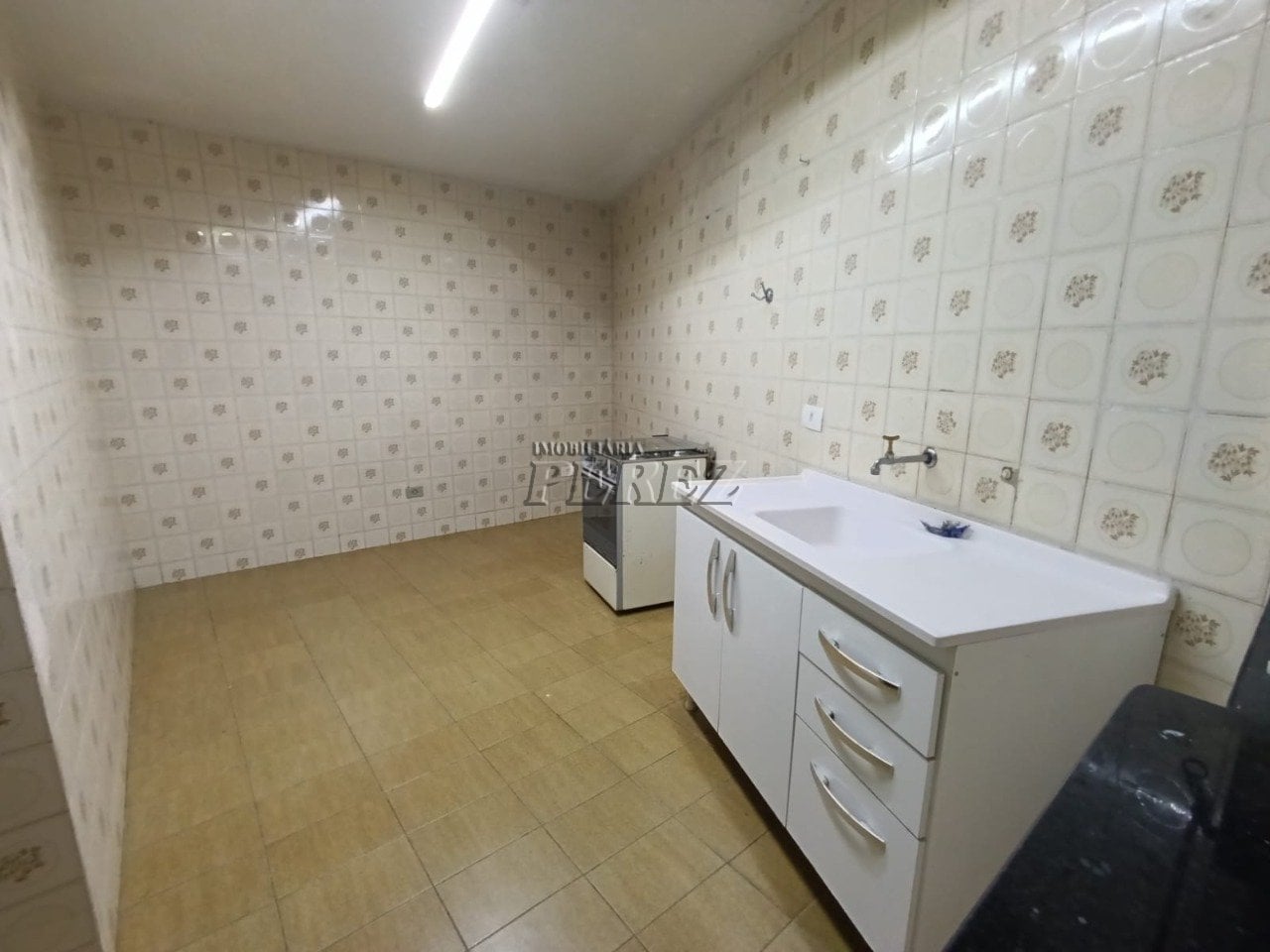Salão comercial para alugar na Rua Araguaia, centro de Londrina
