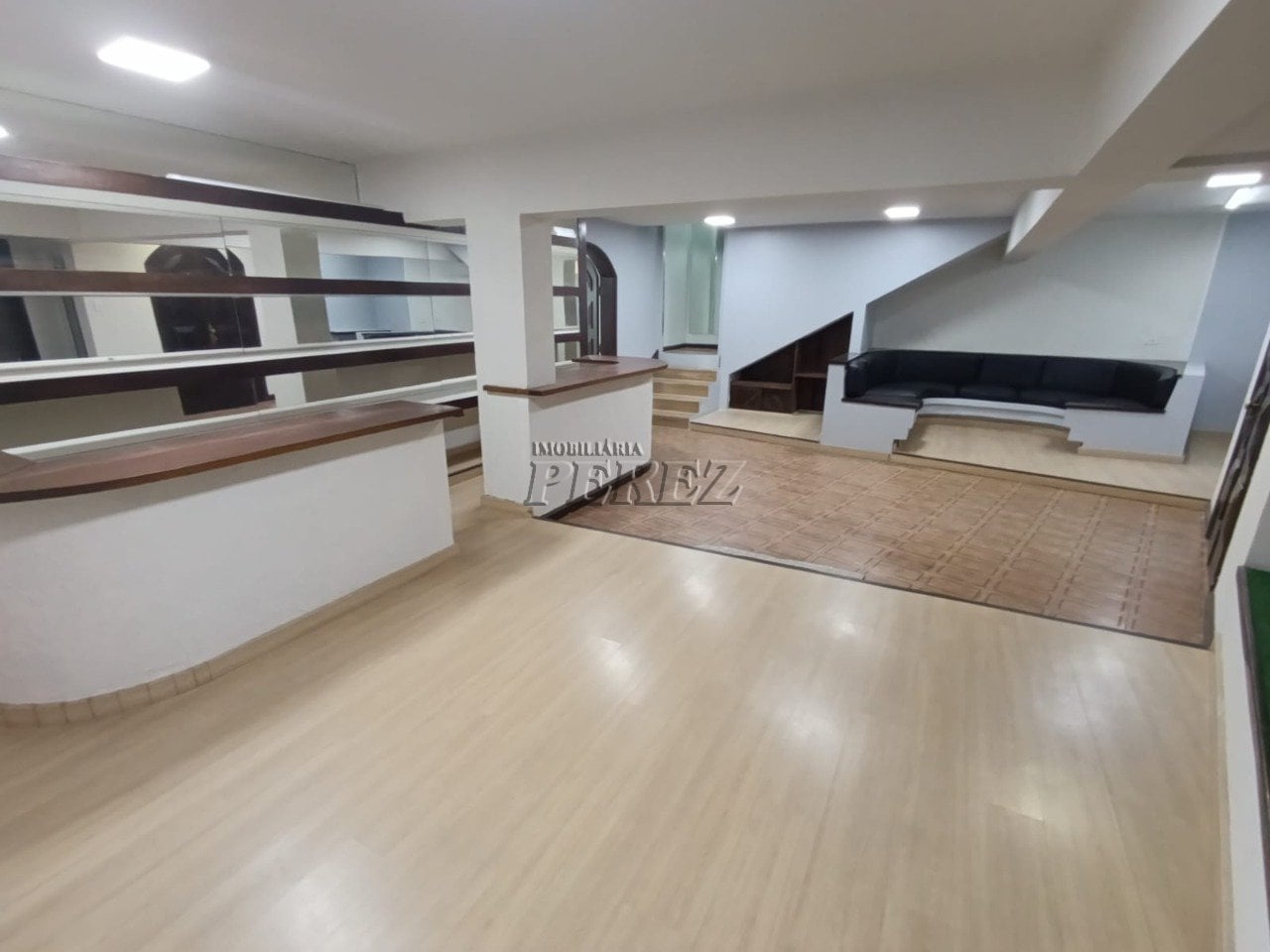 Salão comercial para alugar na Rua Araguaia, centro de Londrina